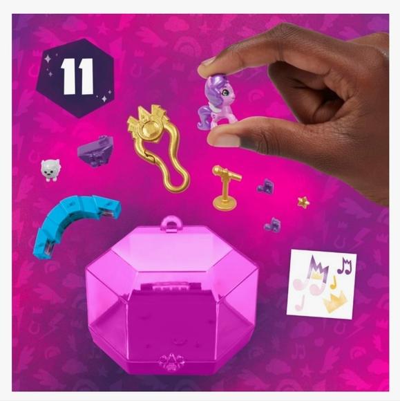 My Little Pony MINI PRINCESS PIPP PETALS Crystal Keychain Magic Portable Playset - Picture 5 of 11